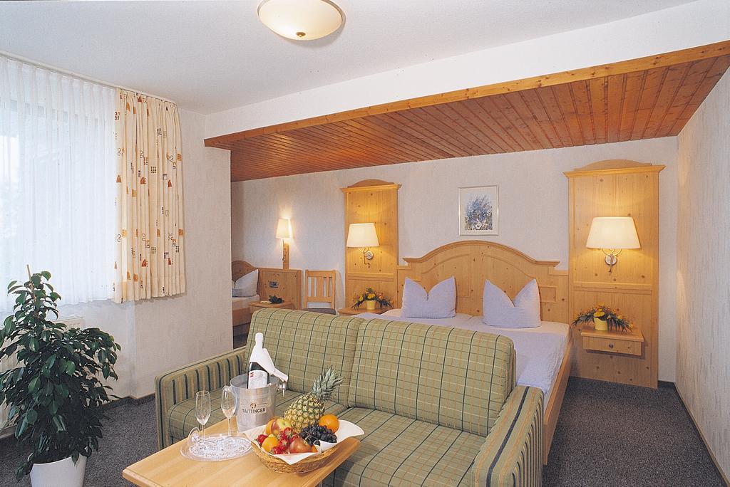 Ginsberger Heide Hotel Hilchenbach Room photo